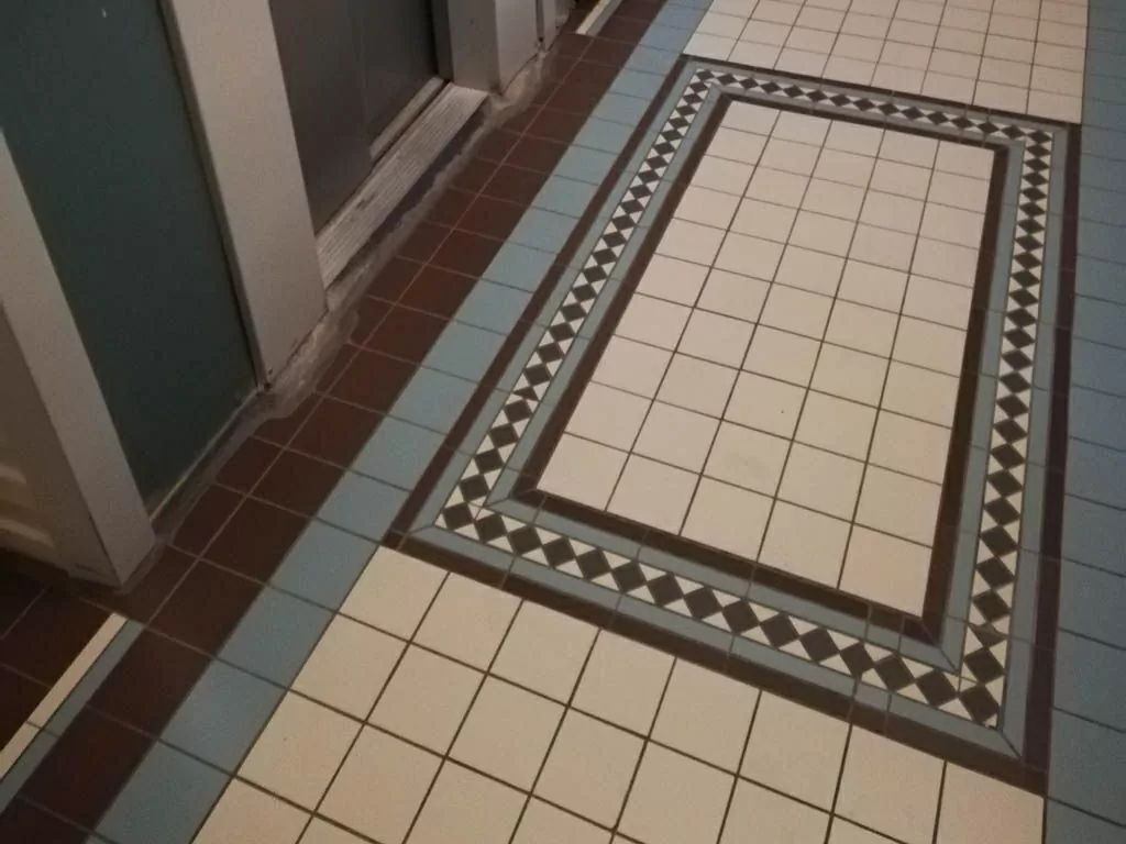 Керамогранит Угол Изабель (06/19/15) 16.4x16.4x14.4