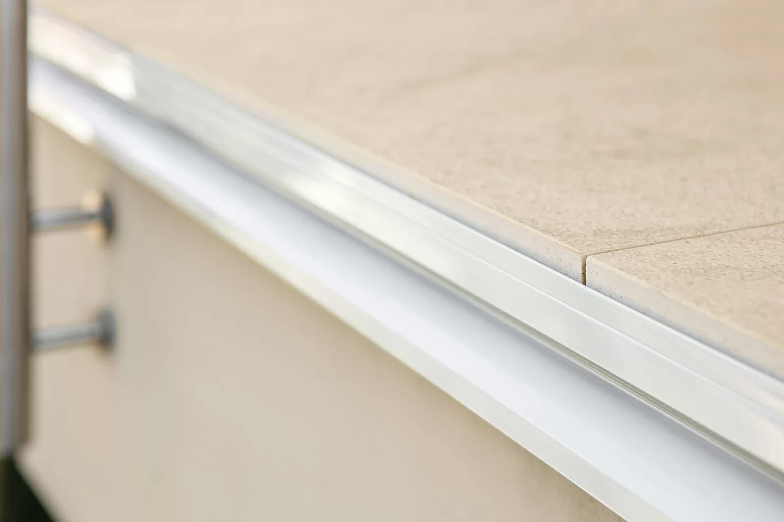 Керамогранит DAK65585 Kaamos Industrial ivory R10 60x60