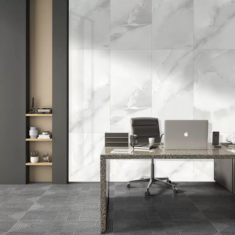 Mercato Onyx